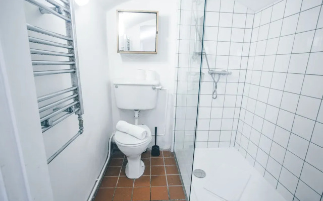 Short Stay Bristol - Pembroke Apartment