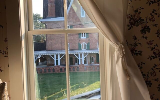 The Gibson House Inn