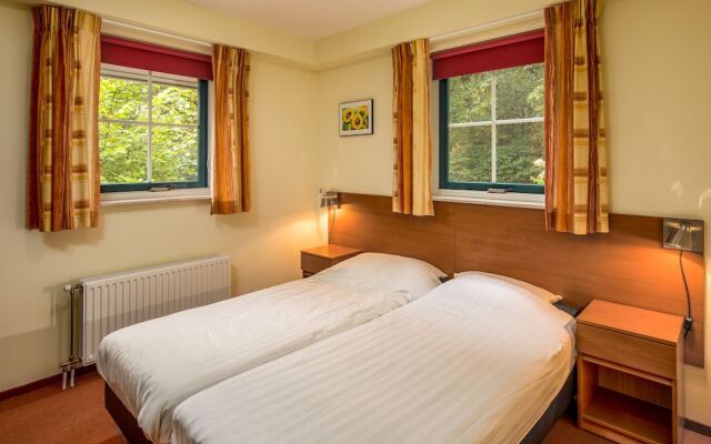 Detached holiday home with dishwasher, in a nature reserve