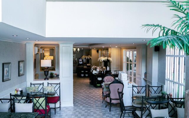 Club Tree Hotel