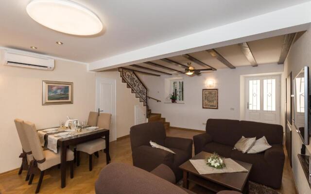 Apartment Maru Prestige