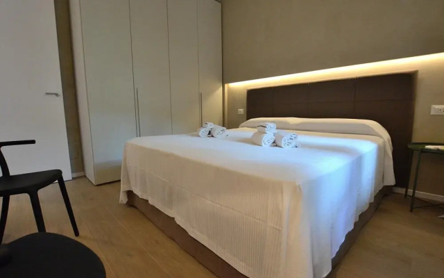 Leonardo Walsh Apartment