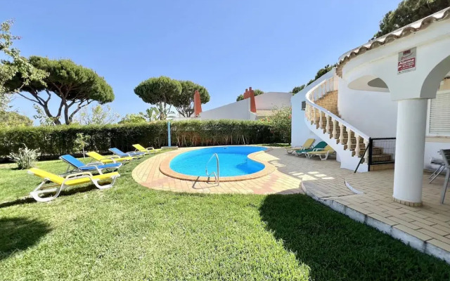 Vilamoura White House Villa by Homing