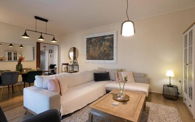 Glyfada golf fourth floor apartment