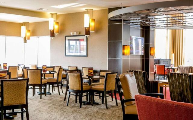 Cambria hotel & suites Indianapolis Airport