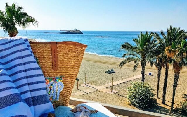 Hotel Alboran