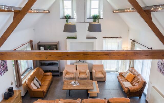 Rural Villa, 4 Kilometres From the Beach