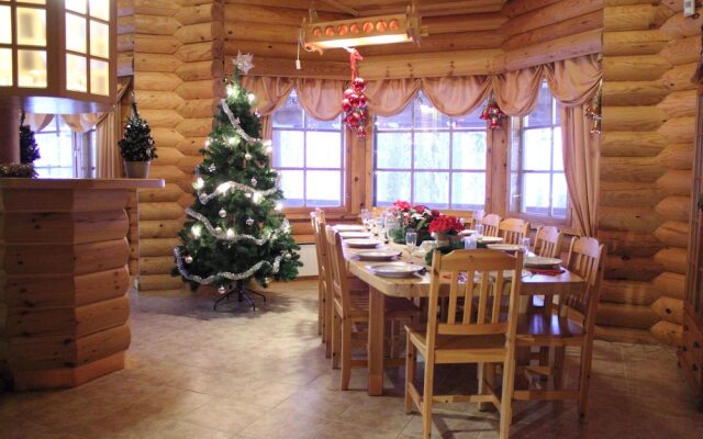 Aapishovi Chalet