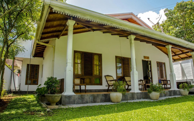 Chandrika House Unawatuna