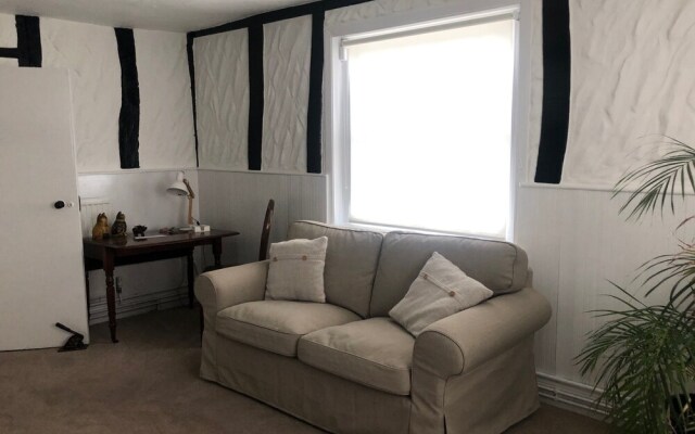 Stunning 2-bed House in Bungay