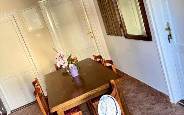 Zsuzsa Apartman Hajdúszoboszló