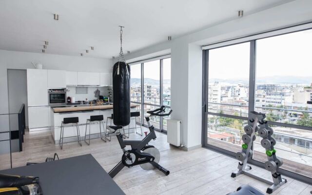 Penthouse w 360 View of Athens and Gym