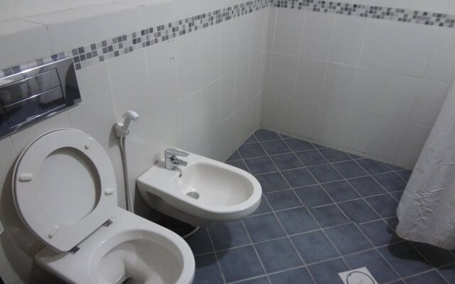 Tamrah Suites Hotel