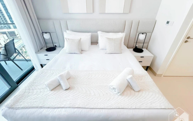 Luxury Burj Crown 4bedroom Balcony & Downtown View