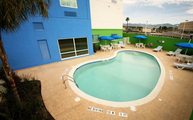 Holiday Inn Express Hotel & Suites Toluca Zona Aeropuerto by IHG