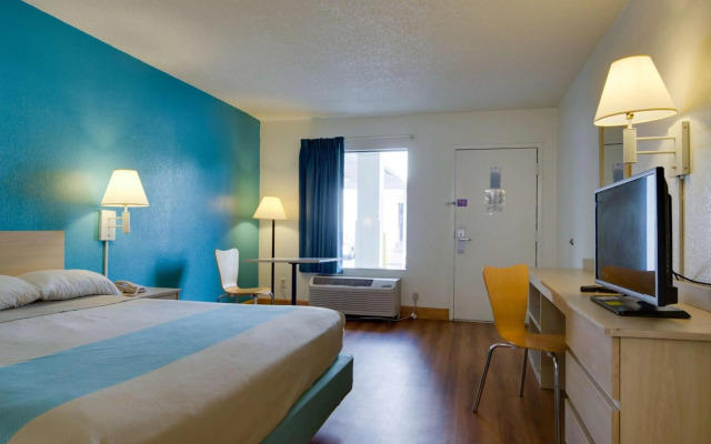 Motel 6 Atlanta GA