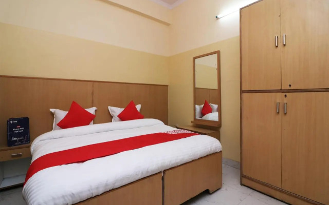 OYO 24103 Akbar Guest House
