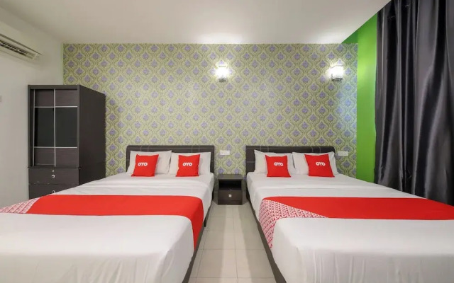 OYO 89497 Dream Nur Hotel