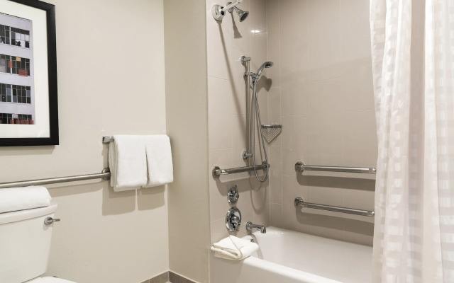 Hyatt House Austin/Downtown
