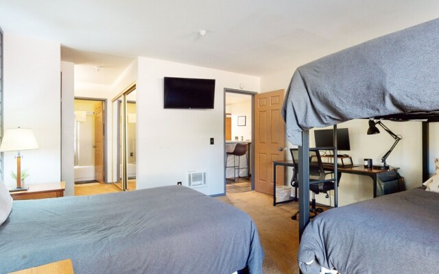 Aspen Creek #115 2 Bedroom Condo by RedAwning