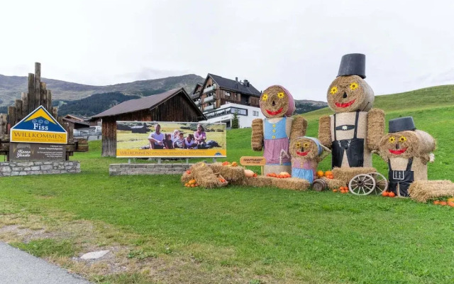 Vibrant Apartment near Ski Area in Fiss