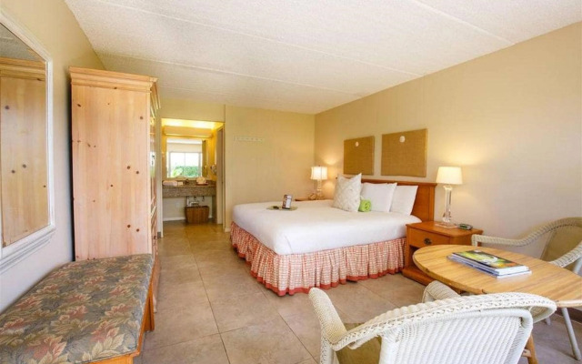 Naples Garden Inn