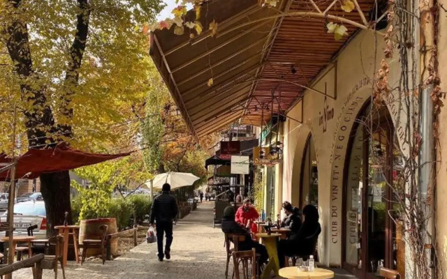 Apartment in center of Yerevan, Saryan street, 1 line