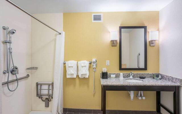 Sleep Inn & Suites