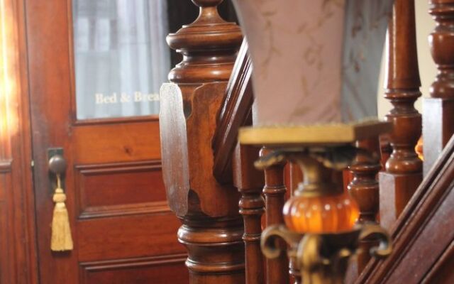 Summerhill Manor Bed and Breakfast and Tea Room