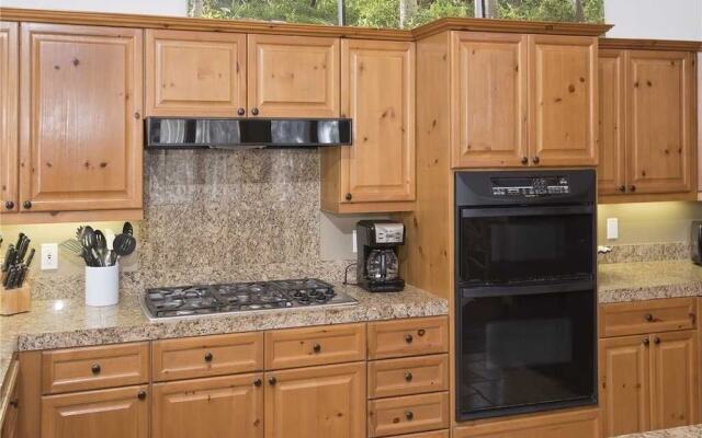 2892 C Kinnikinnick Rd. 3 Bedroom Home