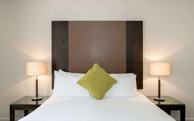 De Vere Devonport House