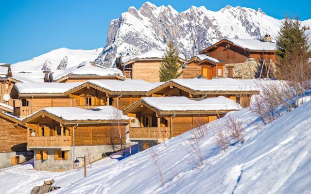 Skissim Select - Chalets Le Grand Panorama II 3* by Travelski