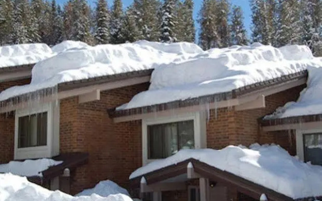 Winterwood Townhomes by Pioneer Ridge Management