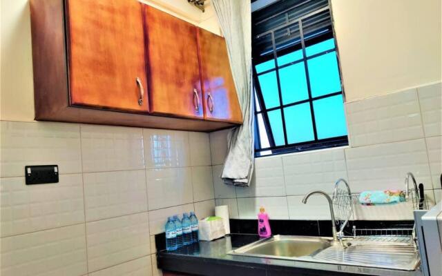 2-bedroom (queen beds) condo near Acacia Mall