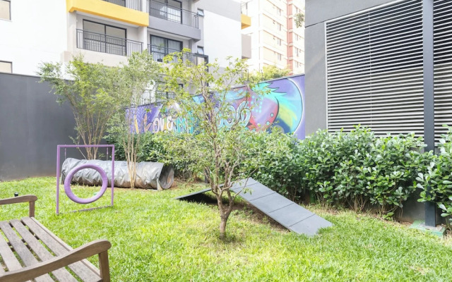 Estúdios com AC e Varanda na Bela Vista