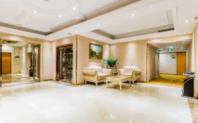 Vienna Hotel (Sihui Dawang Park)