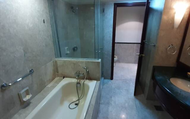 Times Square by Rihanna Service Suite