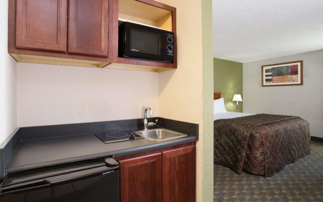 Red Roof Inn Darien - I-95/ North Brunswick