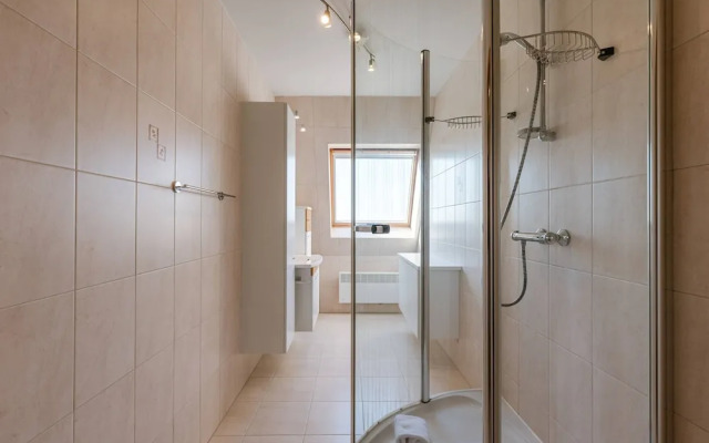 Huswell - Comfortable Apartment With Scenic Views