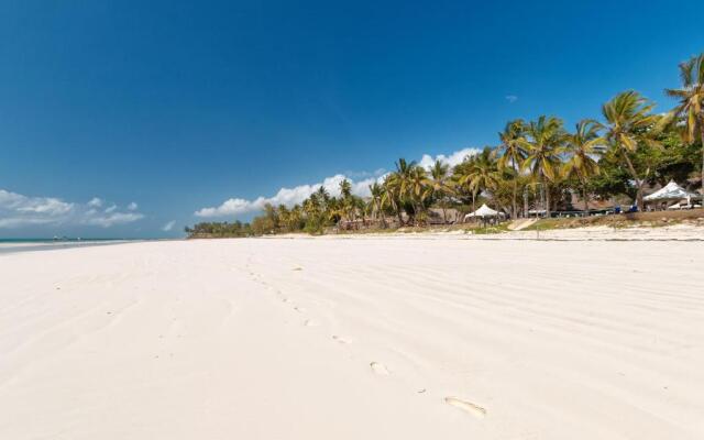 Safari Beach Hotel