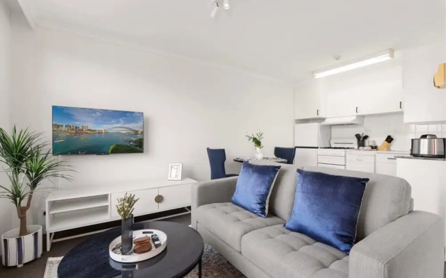 Harbourside 15 in Mcmahons Point