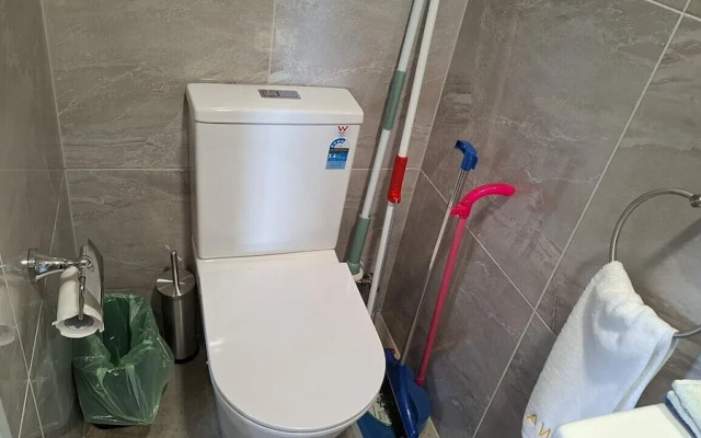 2 Double 5 Single 2 Sofa Beds Suite 1