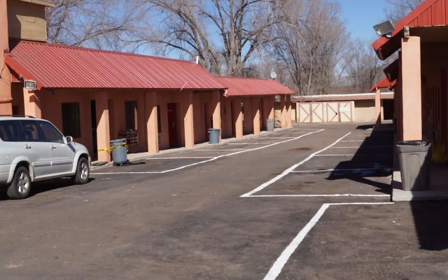 White Mountain Motel