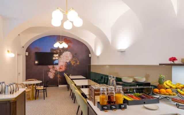 Hotel Heritage