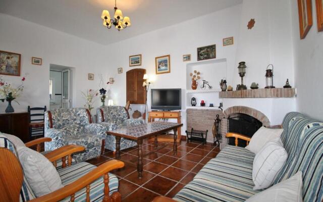 1003 Villa Cornocalejo