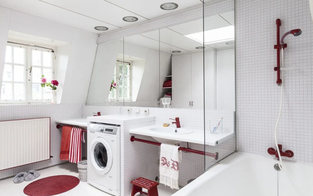 Guest House With Beautiful Garden