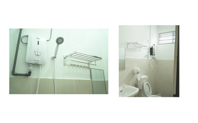 Cozy, Spacious, Air Cond UMP Gambang Homestay -- The Pigeon Guest House – Bathroom – Gambang