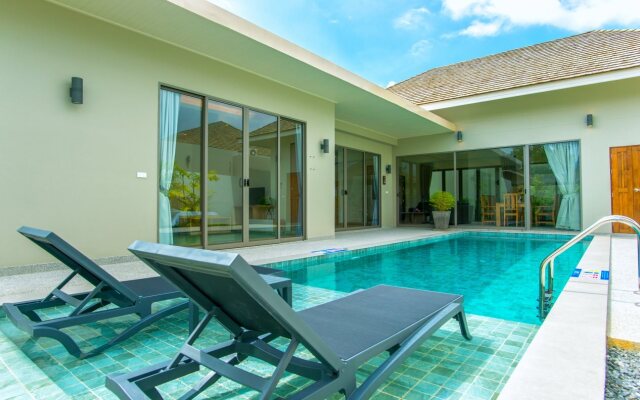 Areeca Pool Villa