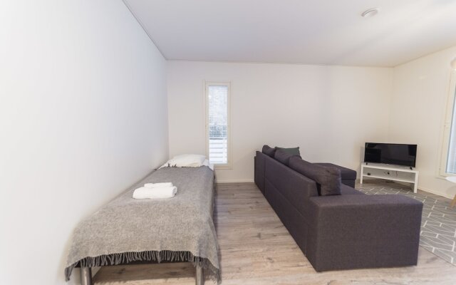 SSA Spot spacy 2-room apt ID 5003B1