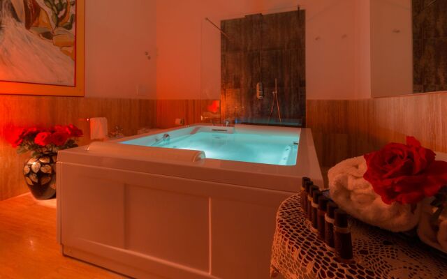 Alexander Art Nouveau Suites